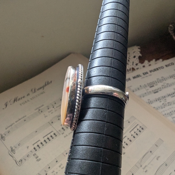 Silvertone and Cream Oval Ring Adjustable Band - Picture 7 of 7